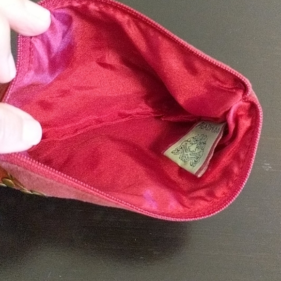 Red Suede-textured Wallet/Wristlet w/ key ring - Picture 3 of 3